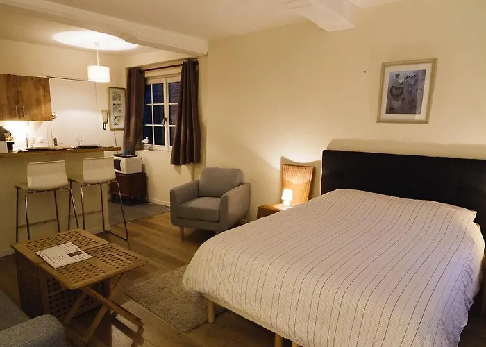 Le Du Gouverneur Apartment *